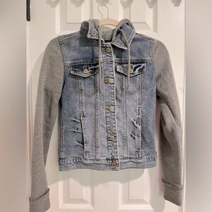 xs hollister jean jacket hoodie